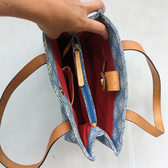 DOONEY & BOURKE blue monogrammed small handbag purse - Picture 2 of 16